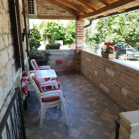 Apartmani Memic 100 M Do Plaze, Apartments Memic Only 100M From Beach Poreč Exterior foto