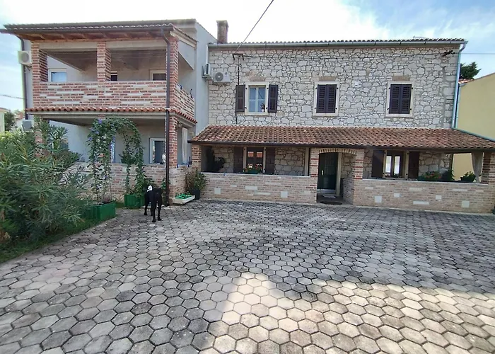 Apartmani Memic 100 M Do Plaze, Apartments Memic Only 100M From Beach