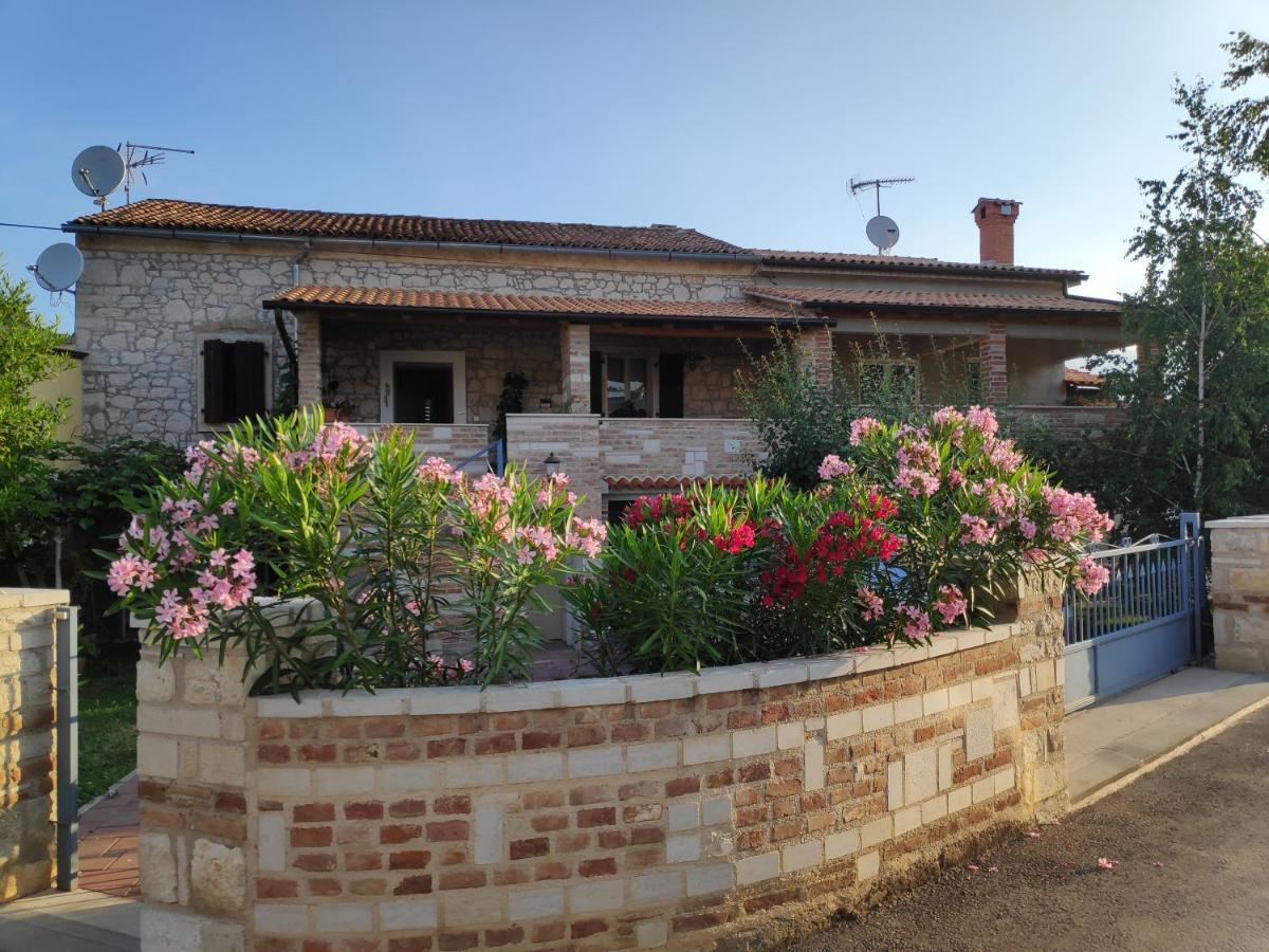 Memic 100 M Do Plaze, Memic Only 100m From * Poreč