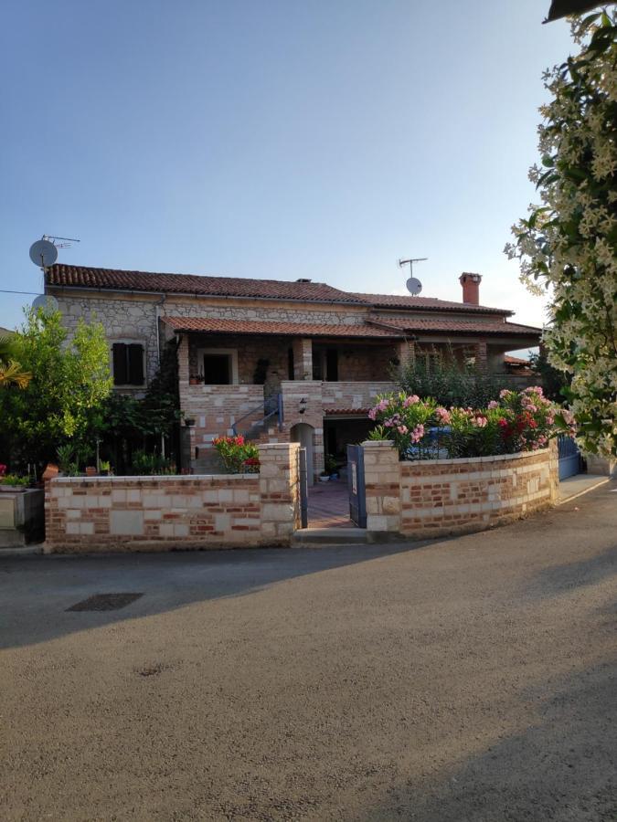 Memic 100 M Do Plaze, Memic Only 100m From Appartement Poreč