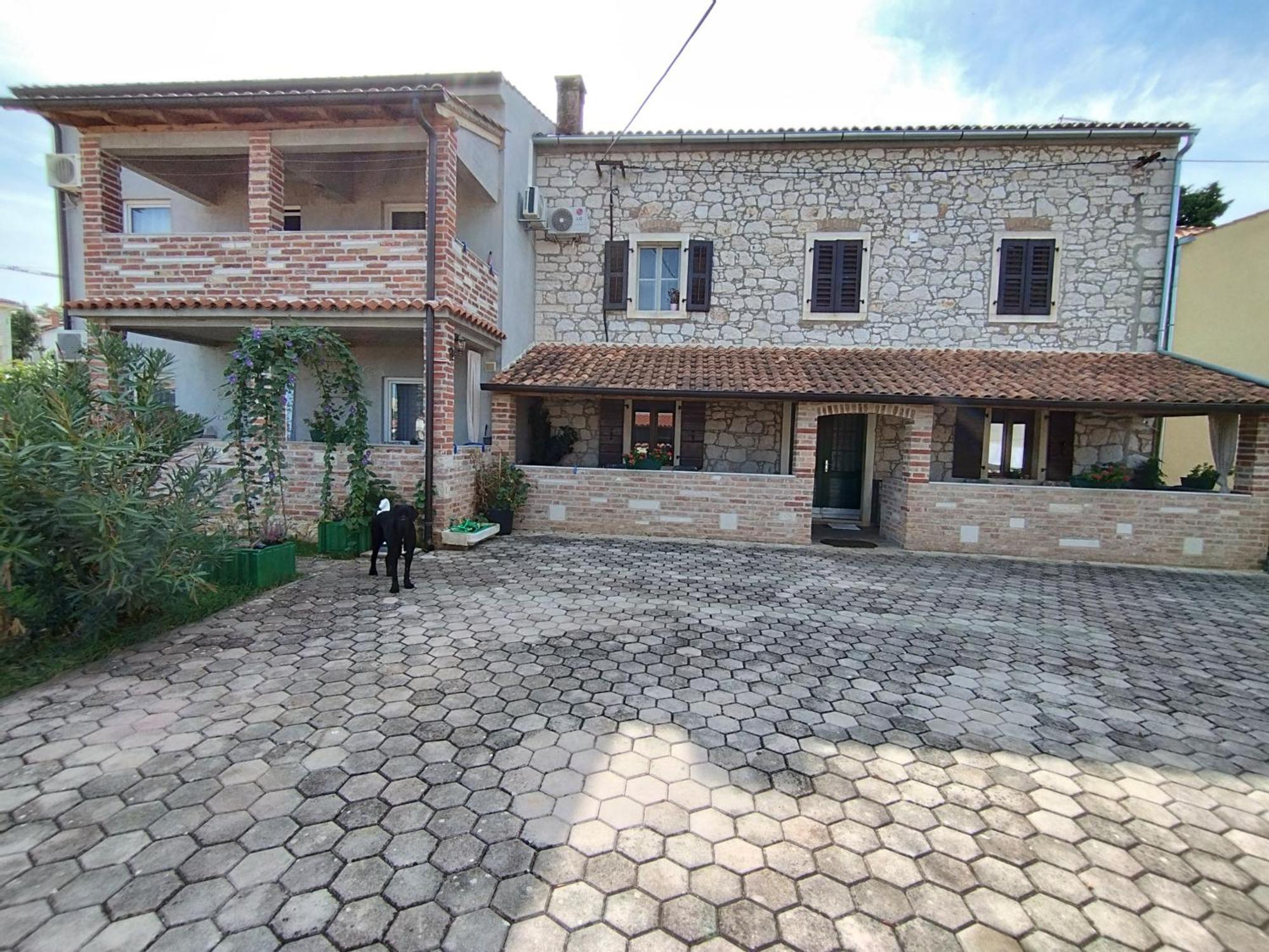 Appartement Memic 100 M Do Plaze, Memic Only 100m From