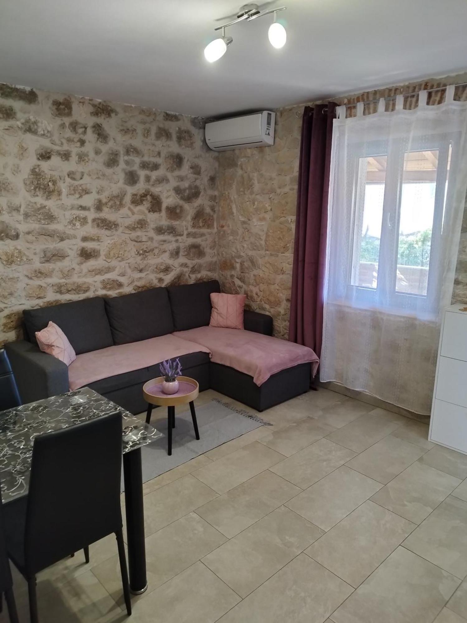 Appartement Memic 100 M Do Plaze, Memic Only 100m From *
