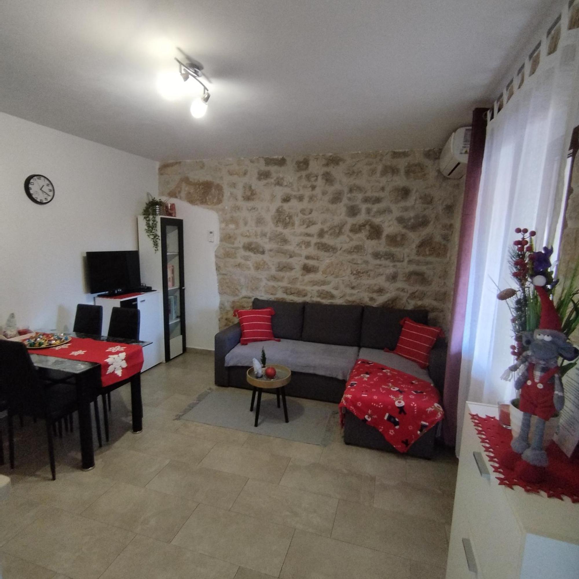 Memic 100 M Do Plaze, Memic Only 100m From Appartement